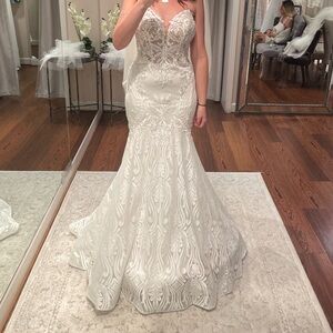 Brand new all who wander atlas dress for great price!!